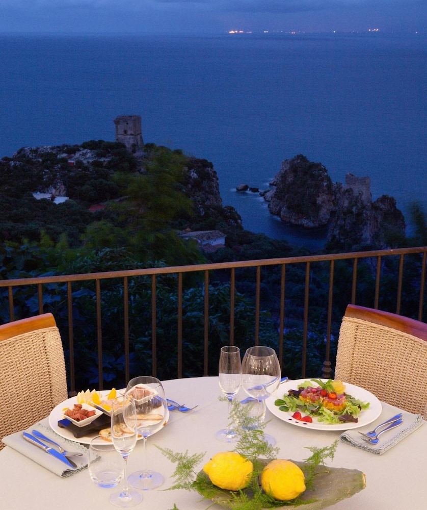Hotel Torre Bennistra 27/50