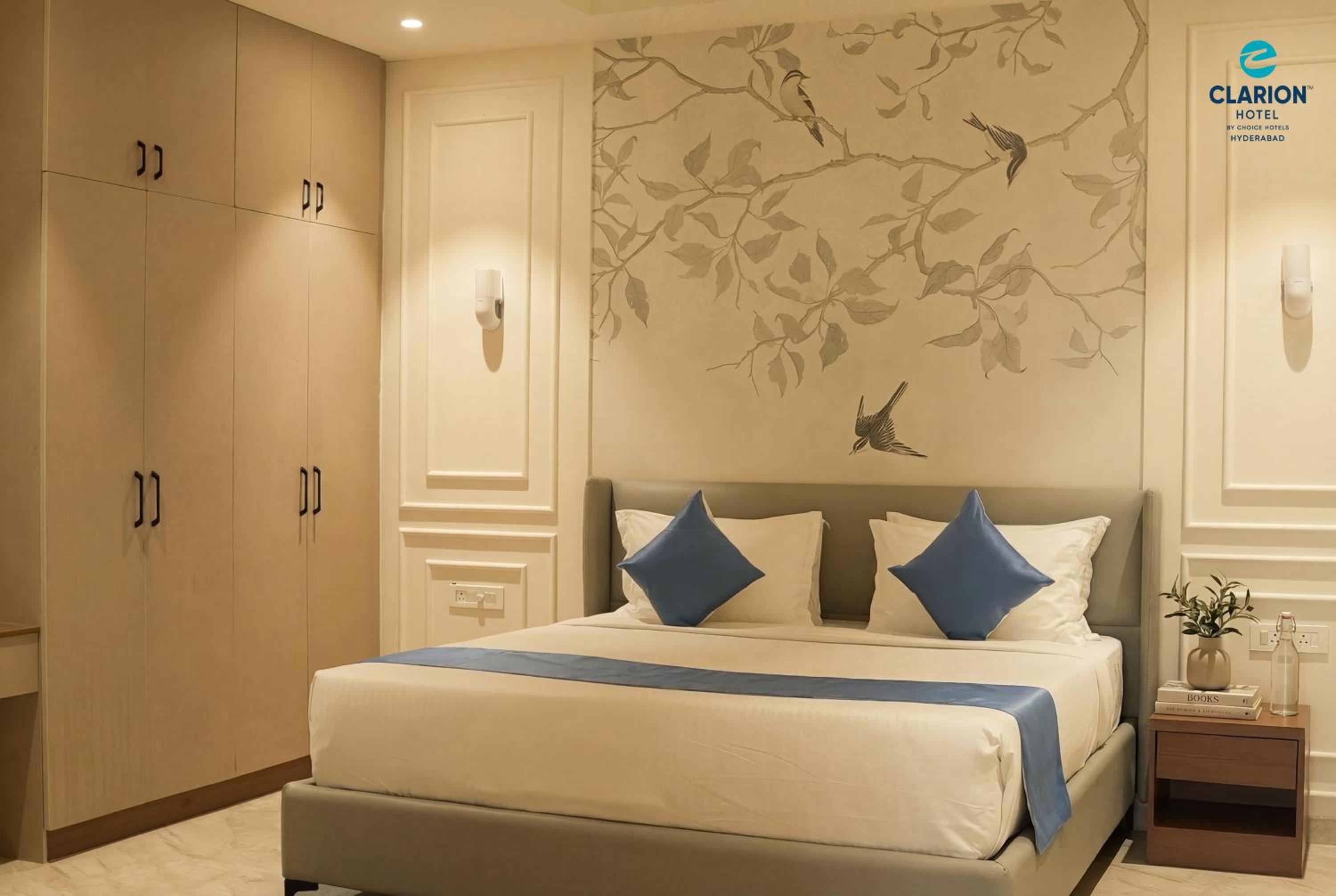 Suite, Apartment
