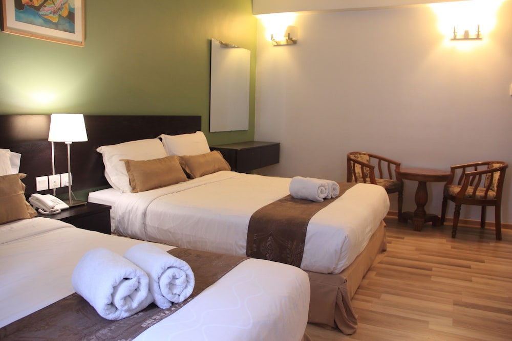 ALAMI GARDEN HOTEL 7/24