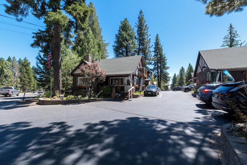 Red Wolf Lakeside Lodge 42/60
