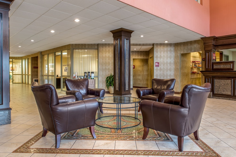 Quality Hotel Conference Center Cincinnati Blue Ash 20/45