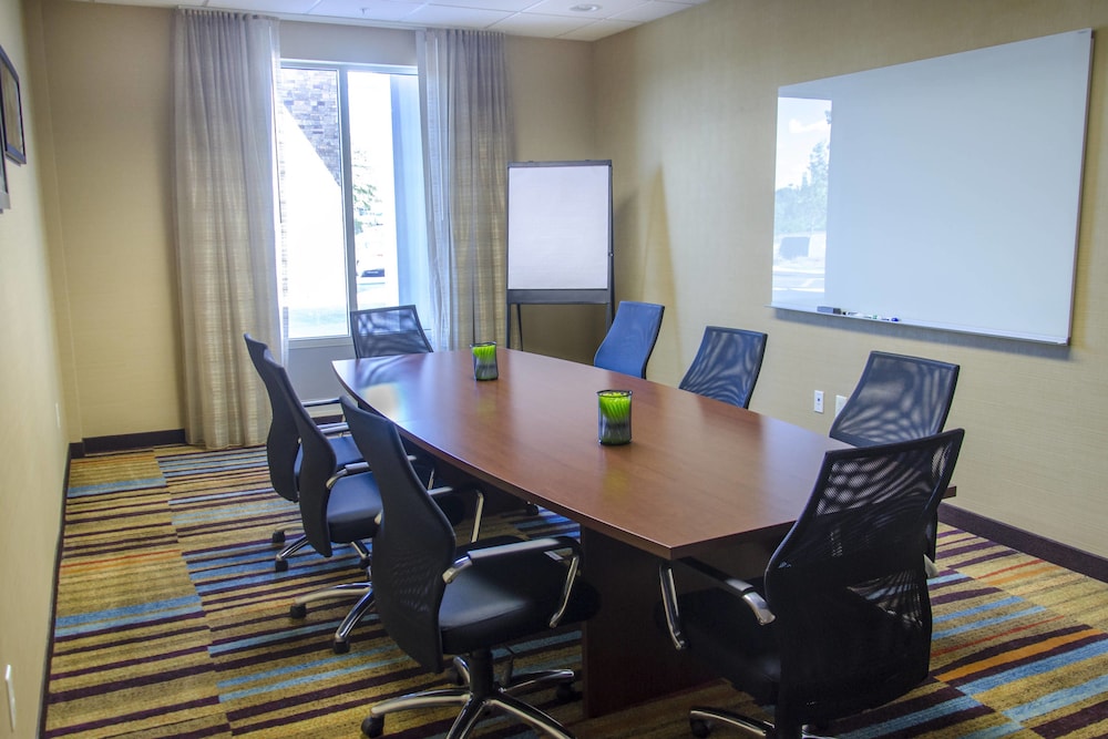 Fairfield Inn Suites Atlanta Cumming Johns Creek 29/42