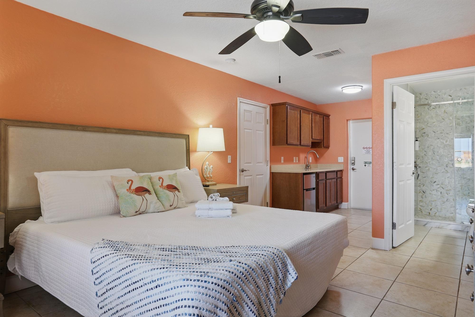 كوخ رئاسي، Coco Sands Beachside Cottages 3/10