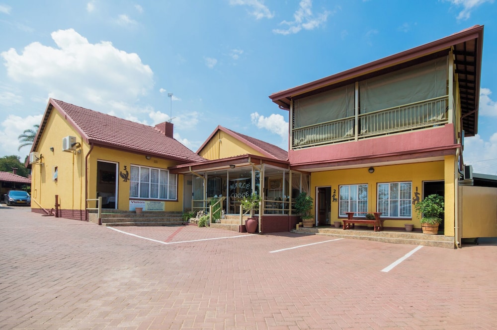 Marle Lodge 2/50