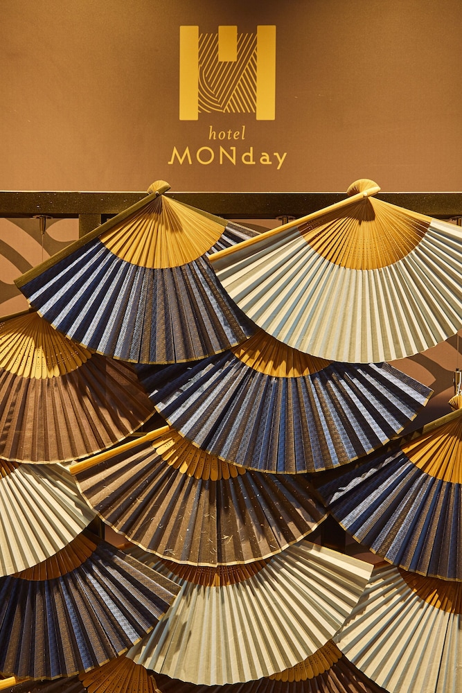 MONday Apart HAMAMATSUCHO DAIMON 46/62