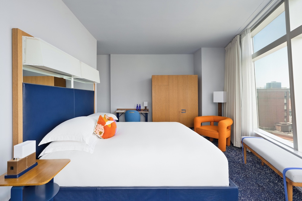 PREMIUM, KING BED