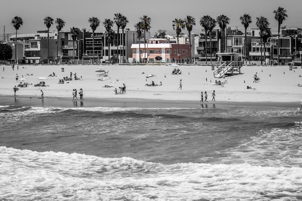 Venice On The Beach Hotel 66/74