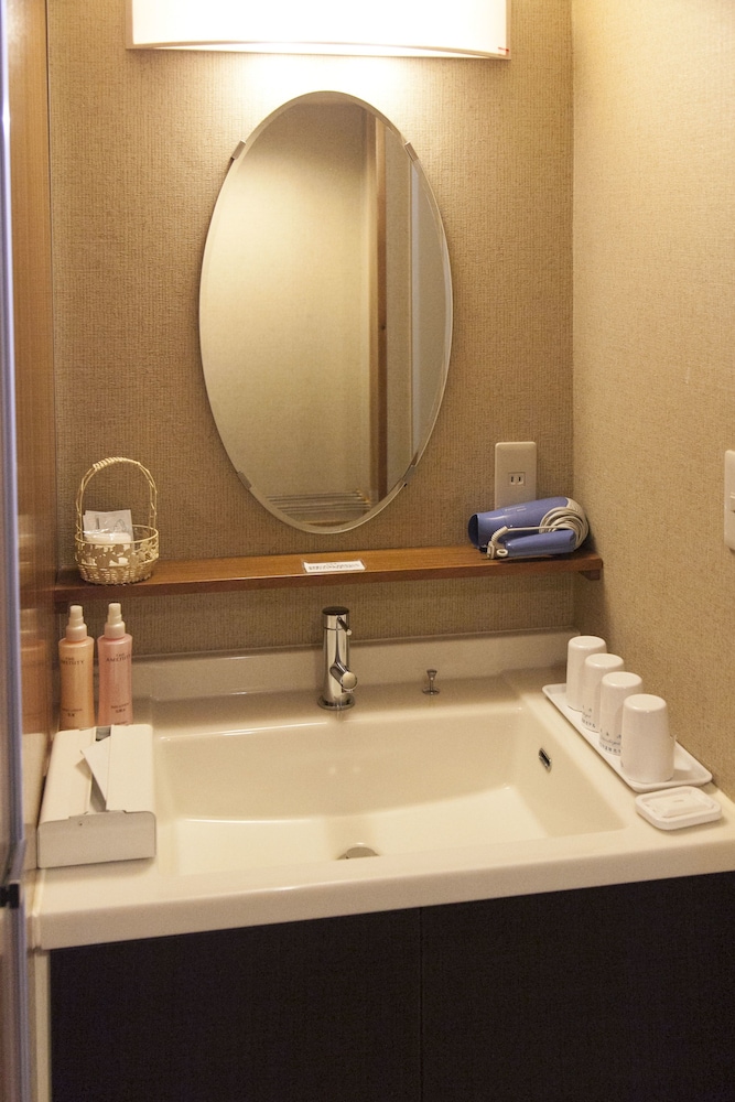 Kinugawa Onsen Hotel 50/50