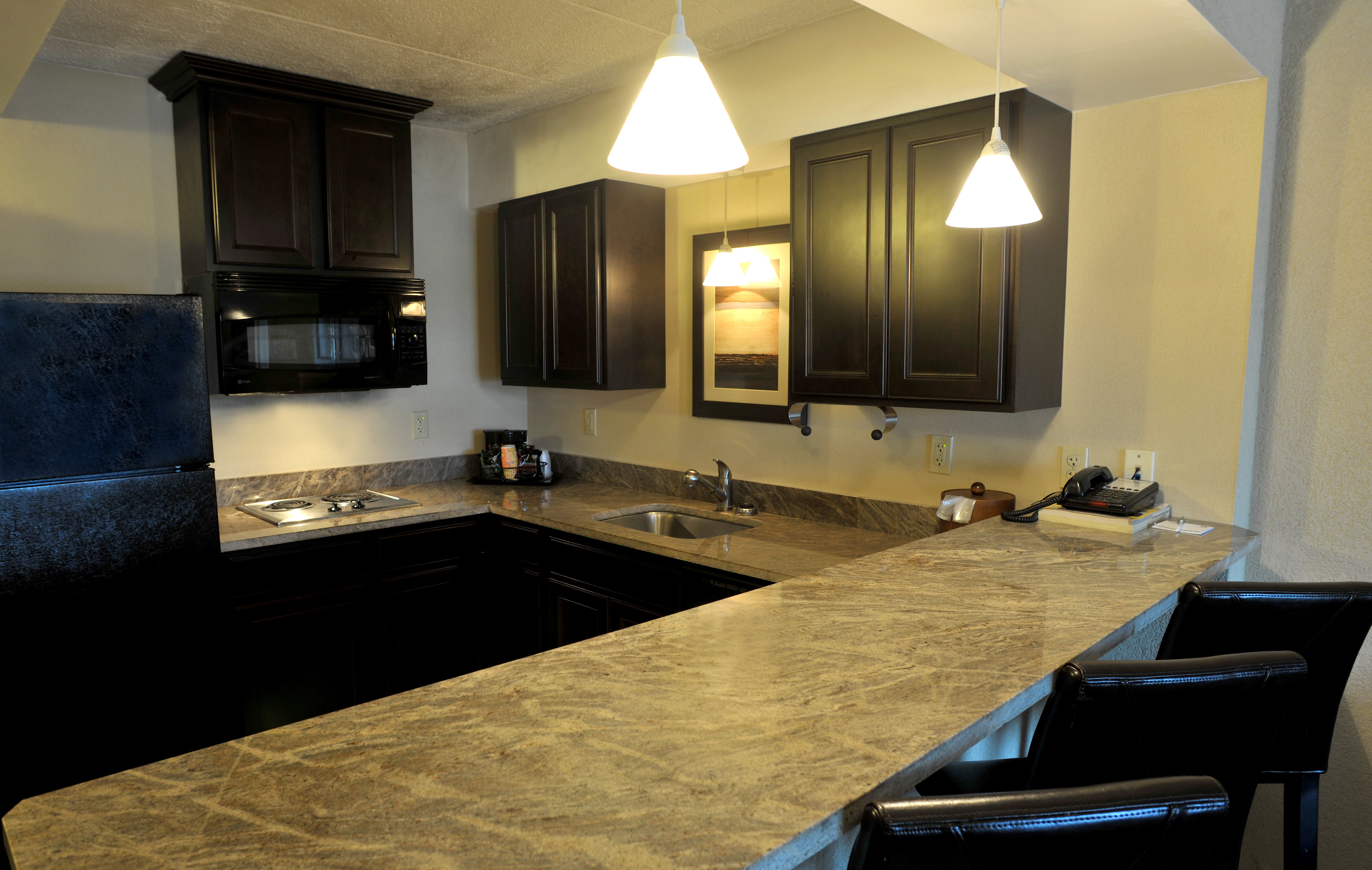 Holiday Inn & Suites Charleston West by IHG 27/32