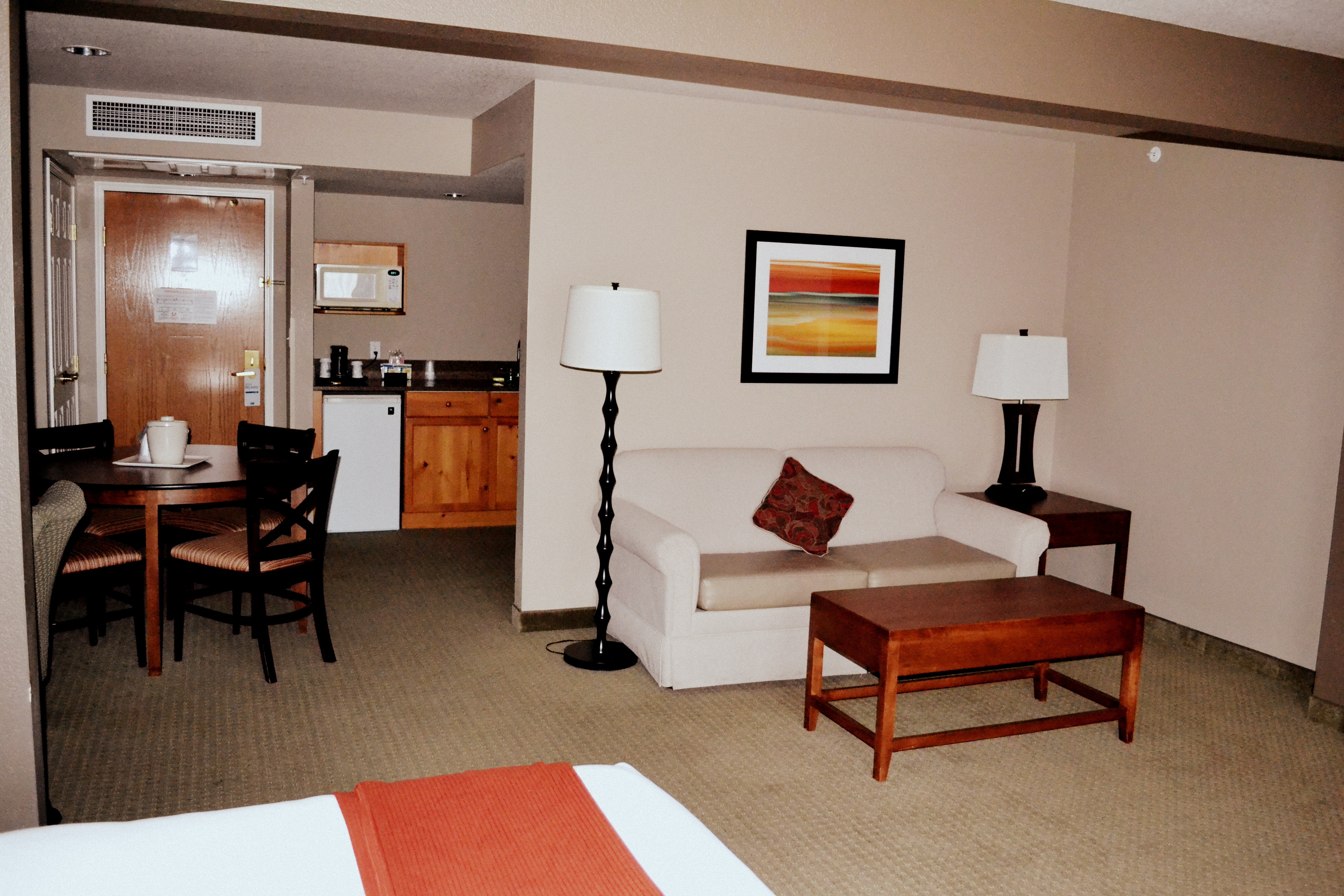HOLIDAY INN EXPRESS HOTEL AND SUITES BOZEMAN WEST 49/75