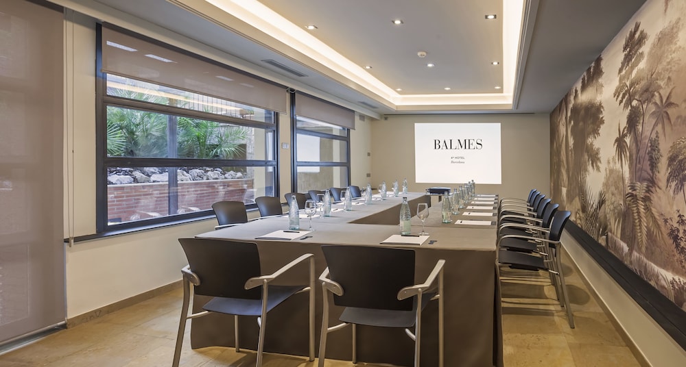 Balmes Hotel 60/73