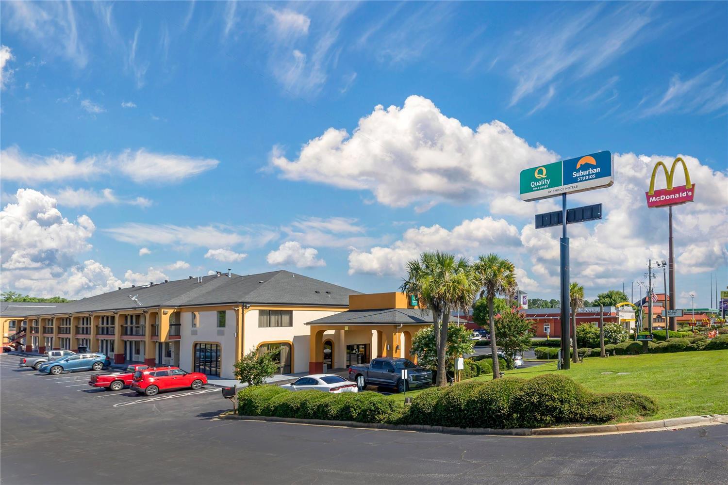 Quality Inn & Suites Orangeburg 32/32