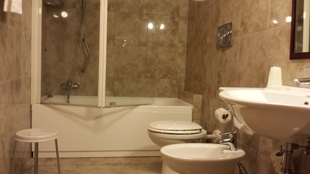 Ara Solis Hotel 23/78