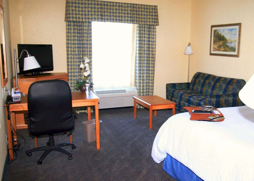 Hampton Inn Dallas-Rockwall 56/66