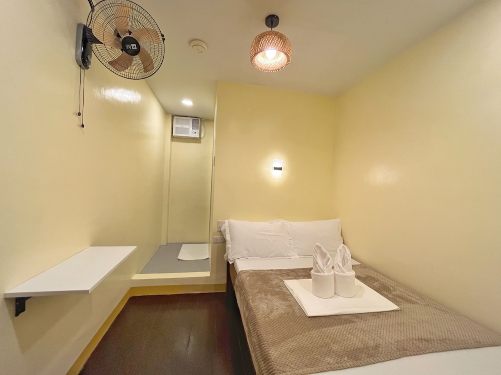 Zuric Pension Coron 53/54