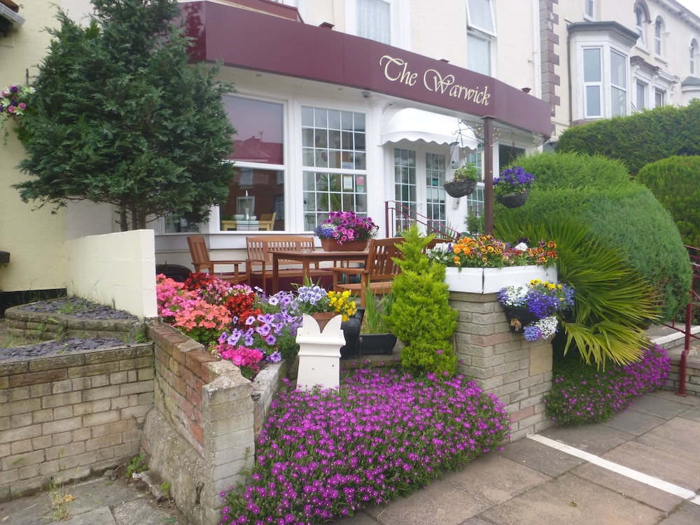 The Warwick - Guest House 49/50