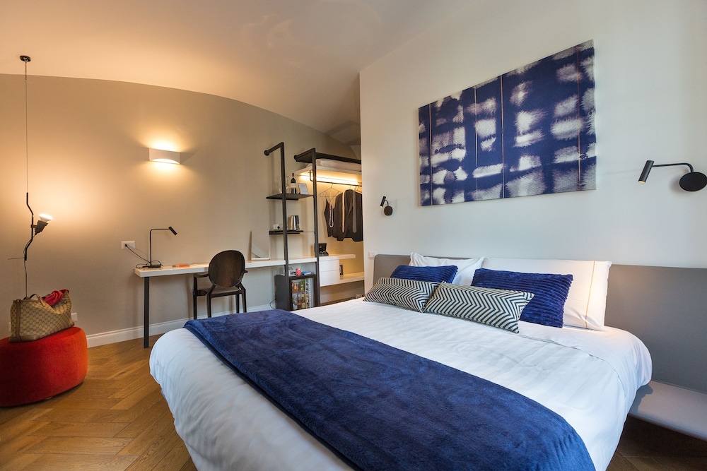 Palazzo Baj Guest House In Trastevere 11/50