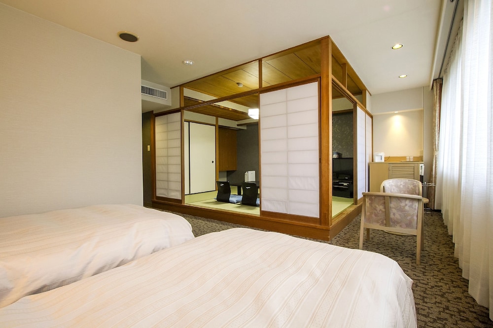 Suginoi Hotel 21/76