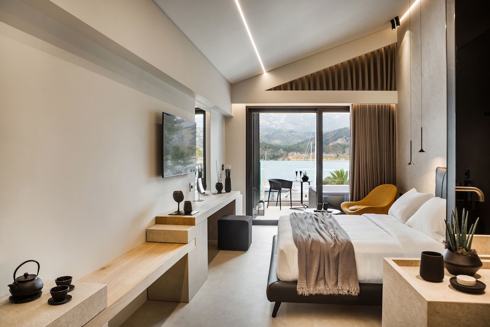 Canale Hotel & Suites - Adults Only 12/50