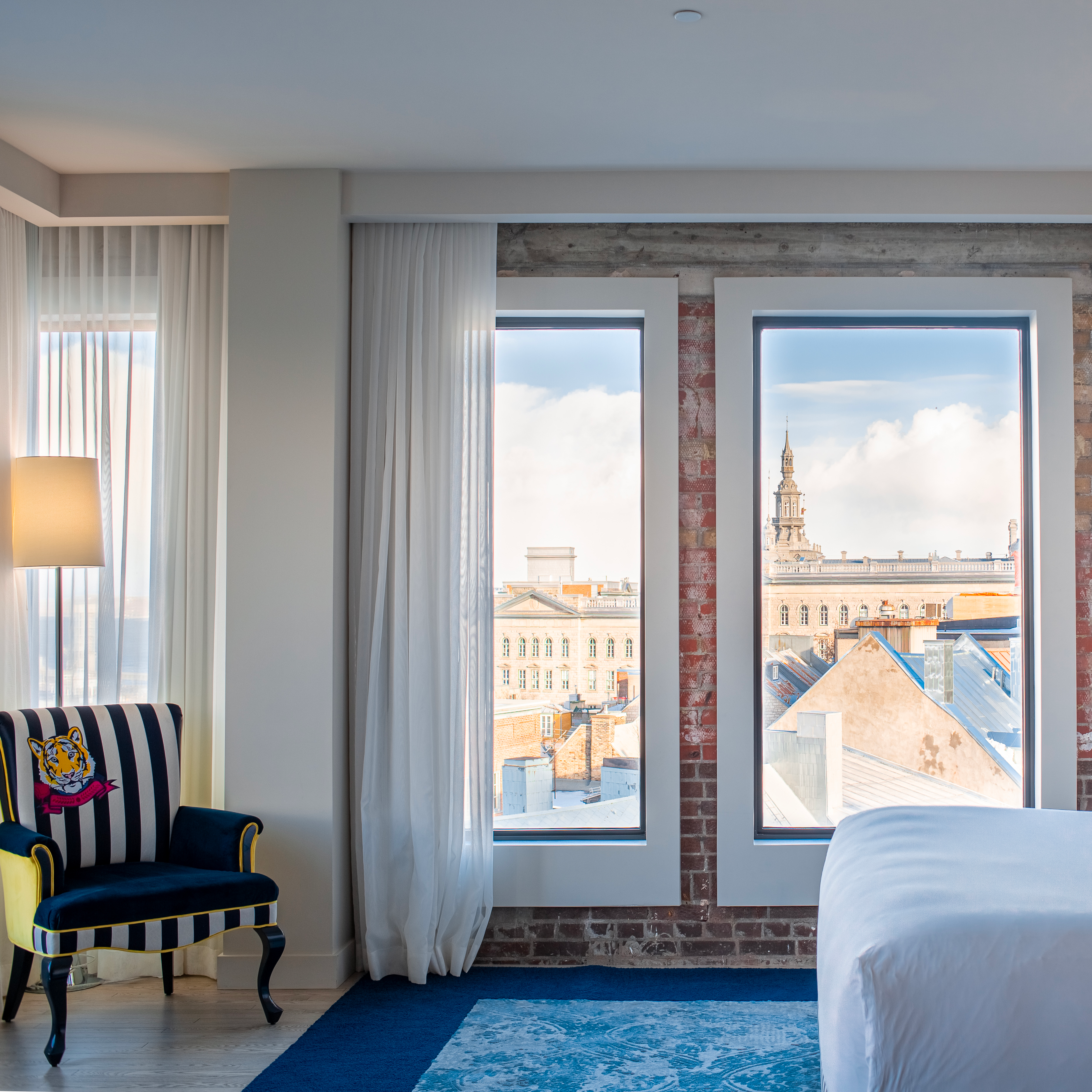 Monsieur Jean Hotel 33/68