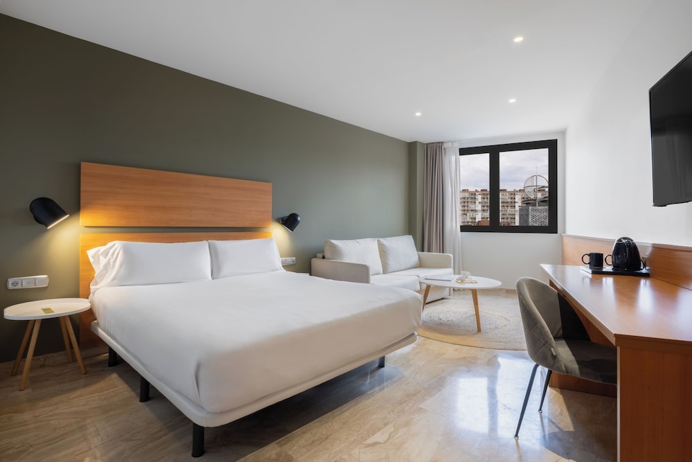 Sb Express Tarragona Hotel 14/61