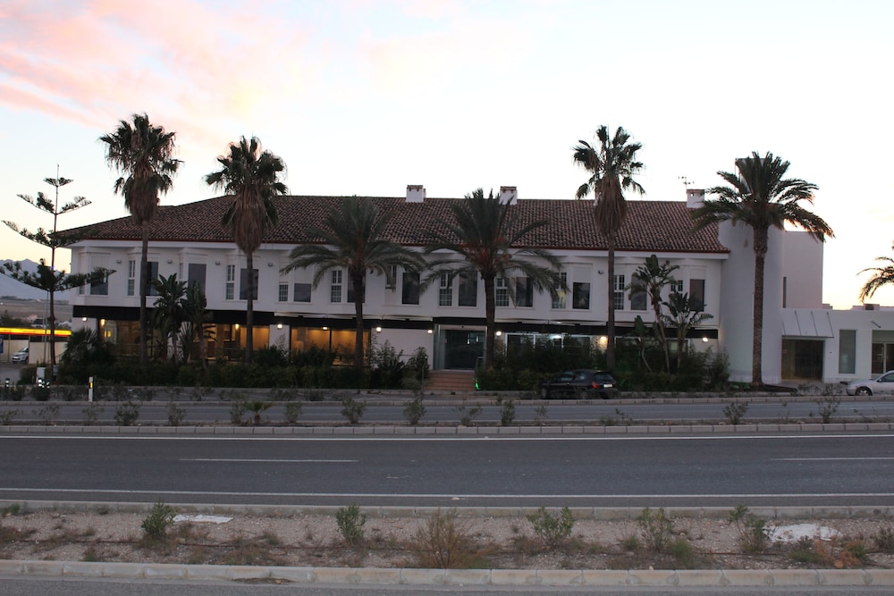 Avent Verahotel 6/44