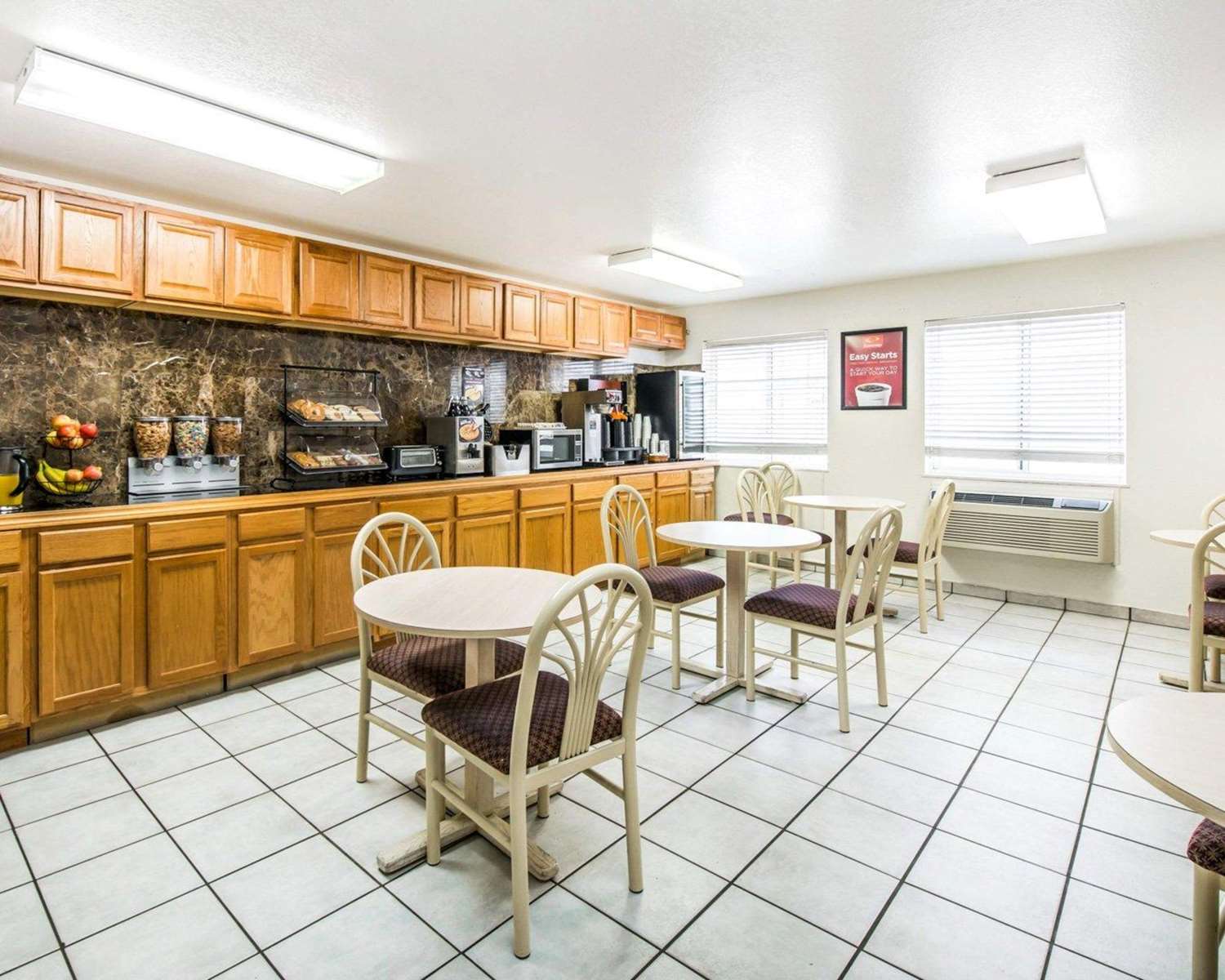 Days Inn by Wyndham Canon City 23/28
