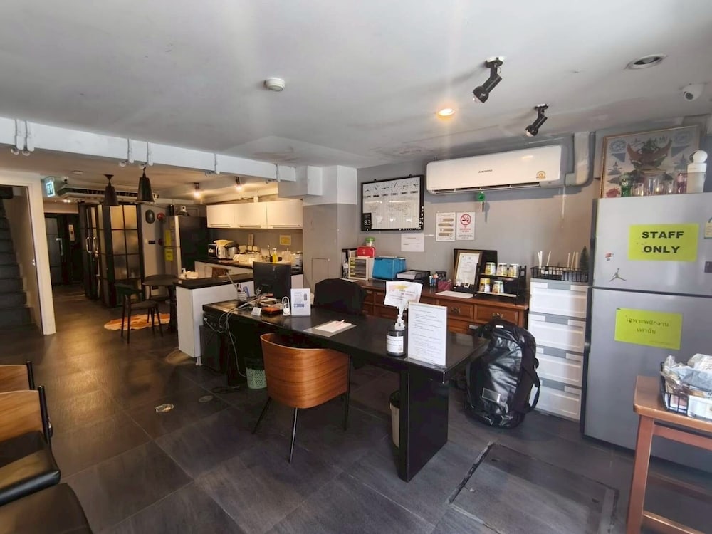 Jellybean the Blocks Hostel Sukhumvit 10 6/63