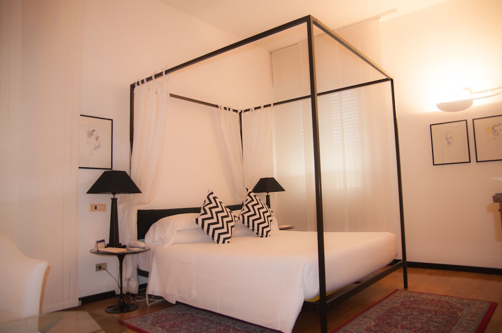 GRAND HOTEL PASSETTO 25/70