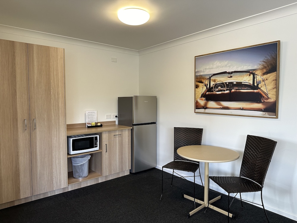 Logan City Motor Inn 57/67