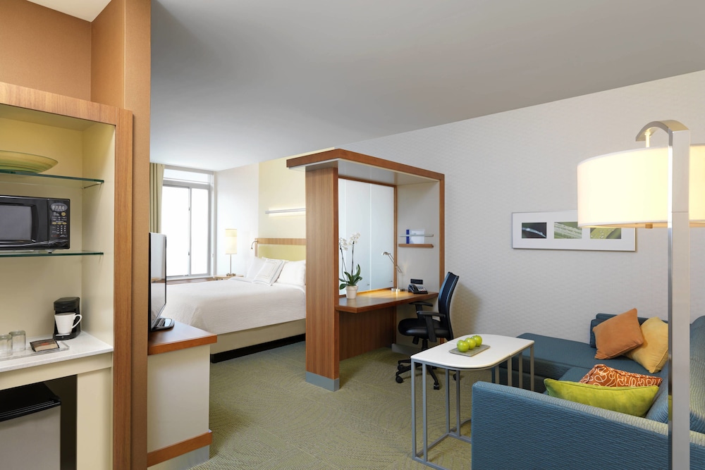 Springhill Suites Houston I-45 North 13/38