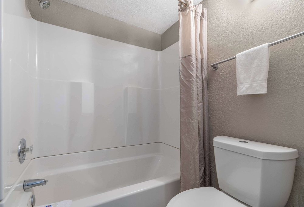Motel6 Lompoc, CA 40/42
