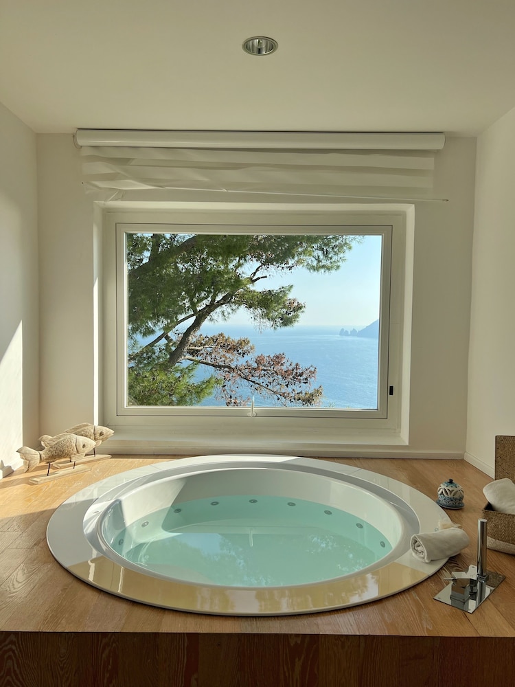 Relais Blu 24/51