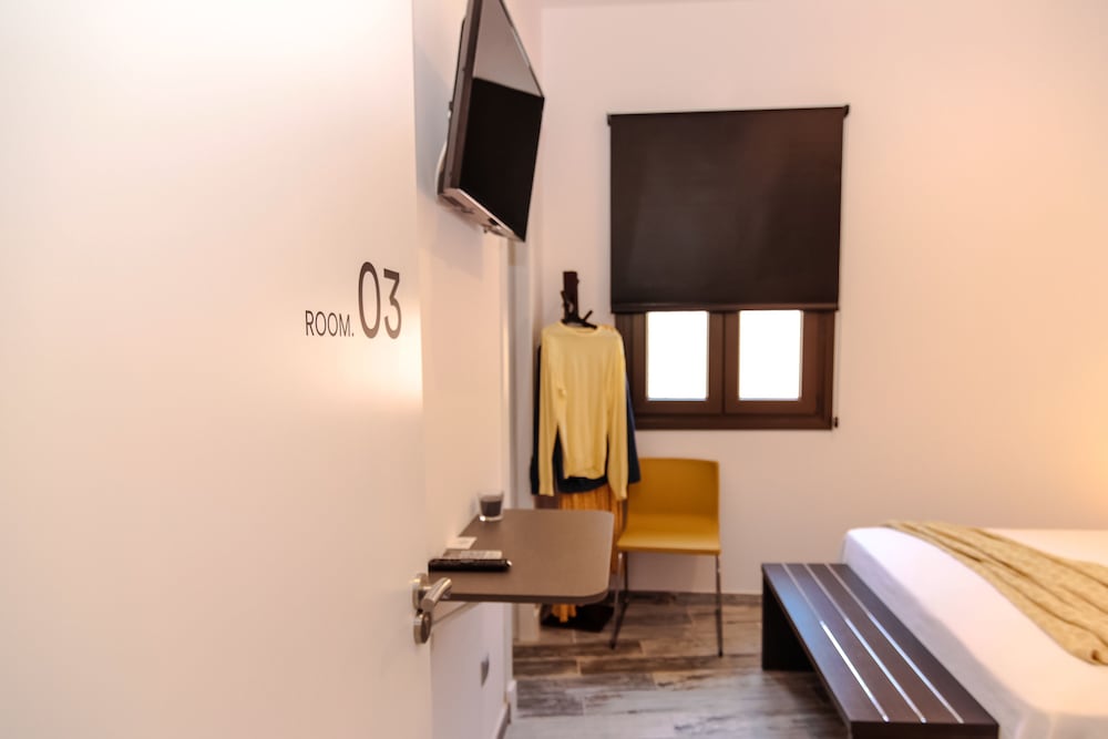 The 8 Rooms House 19/37