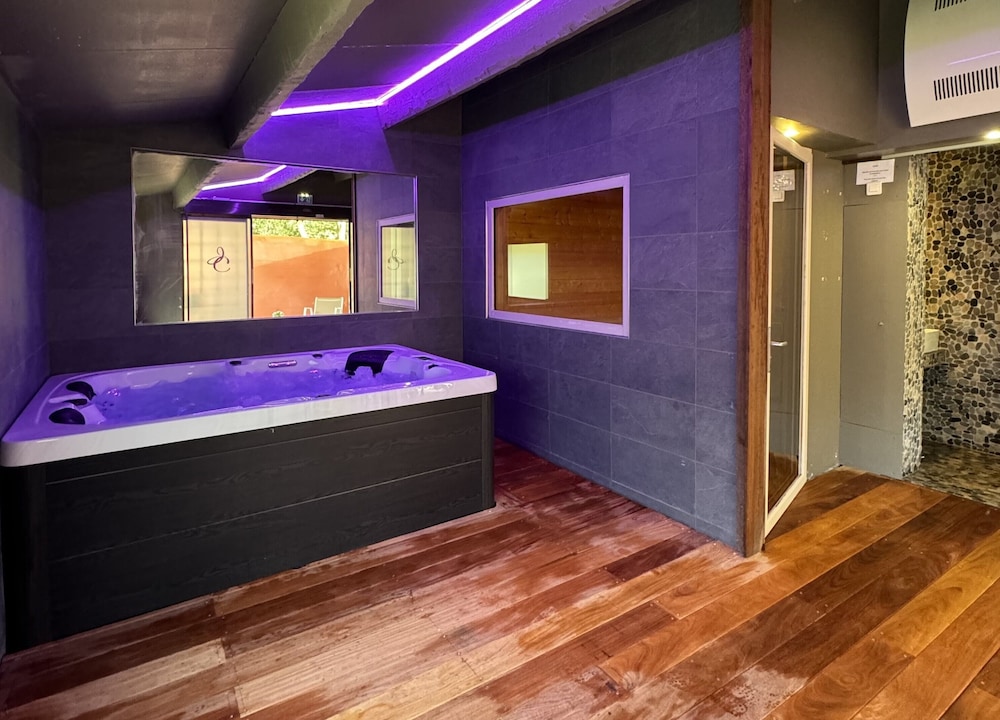 Les Jardins de Cassis - Parking Jacuzzi Piscine Chauffee 19/19