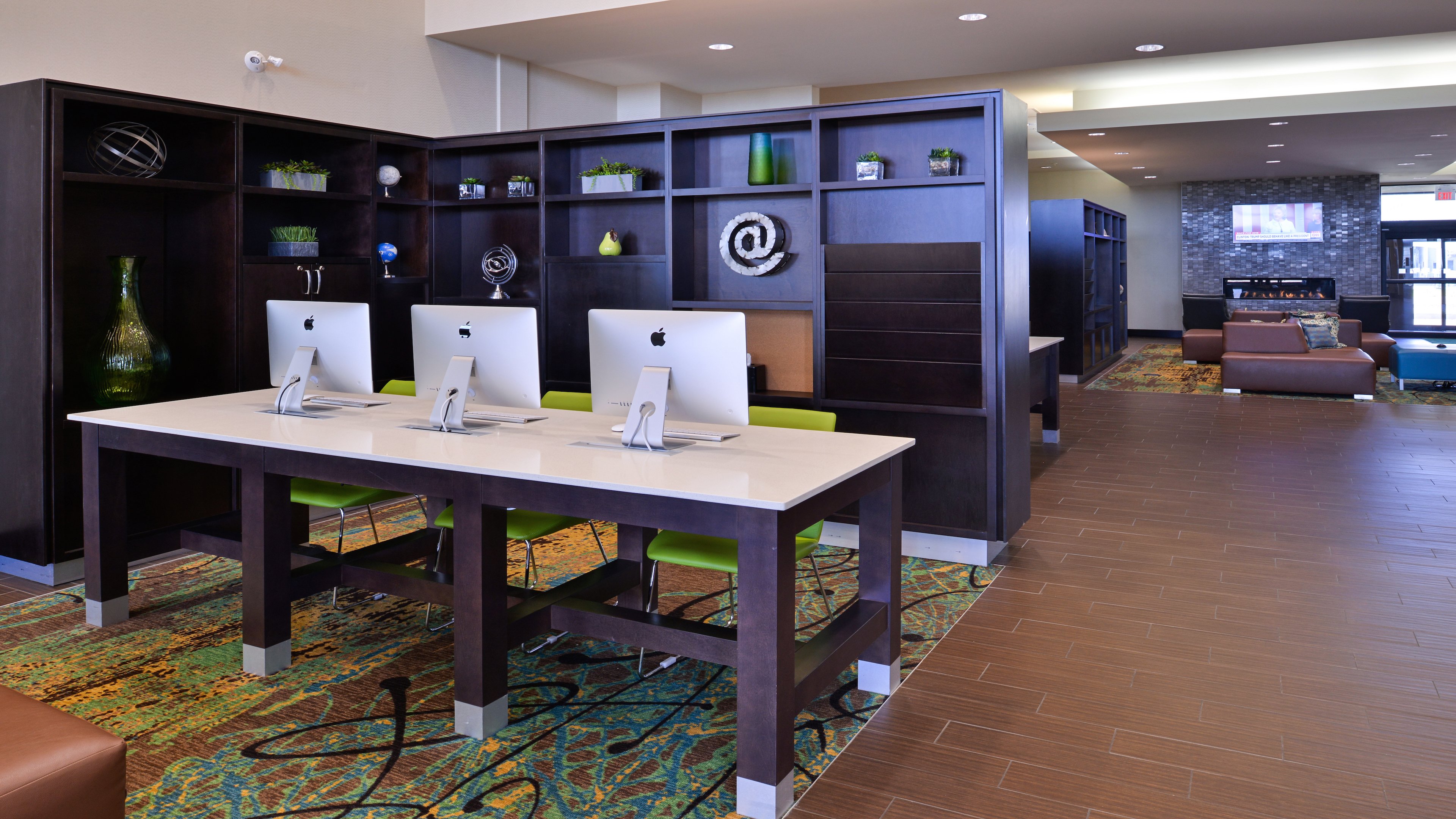 Holiday Inn Hotel And Suites Edmonton Airport Conference Centre 11/70