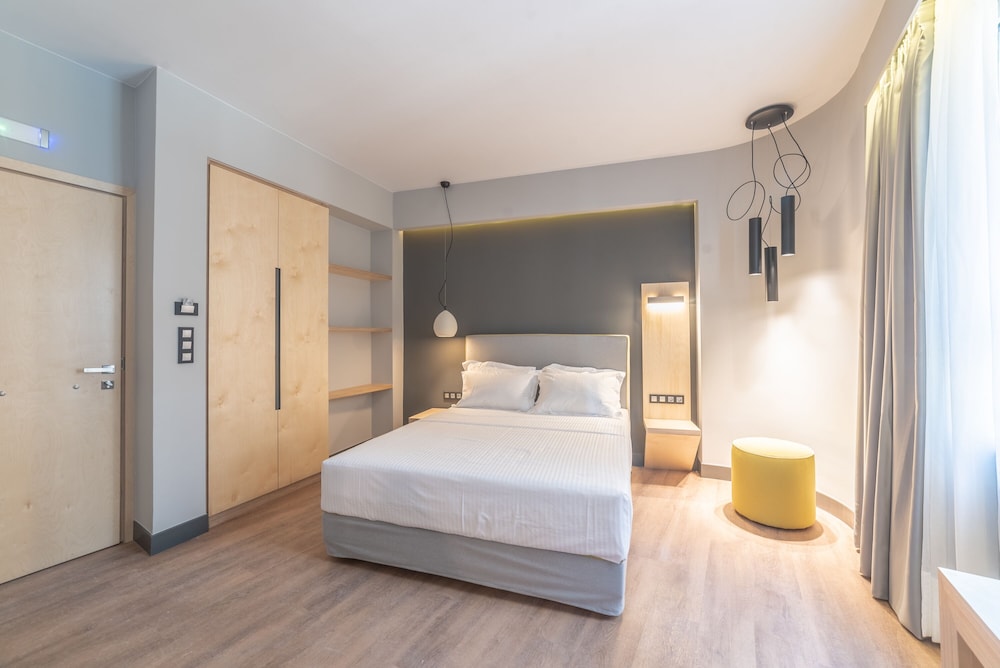 St Bjur Suites 15/50