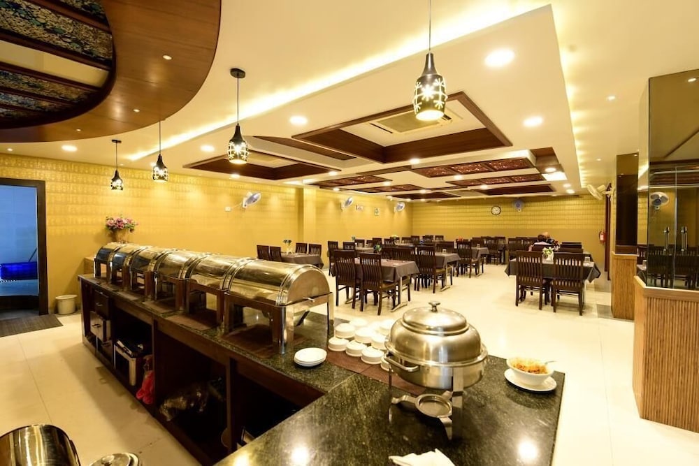 Hotel Jataka Inn 9/38