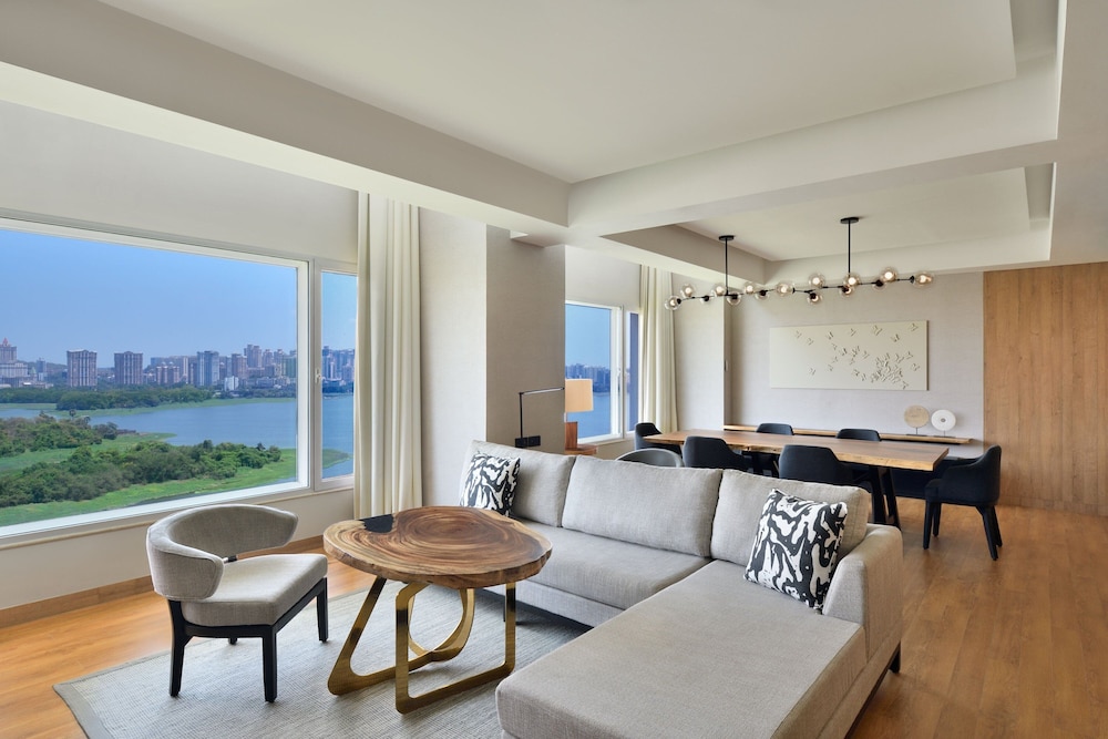The Westin Mumbai Powai Lake (ex Renaissance Mumbai) 49/68