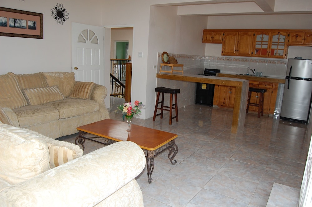 Celebrity Villa Jamaica 41/50
