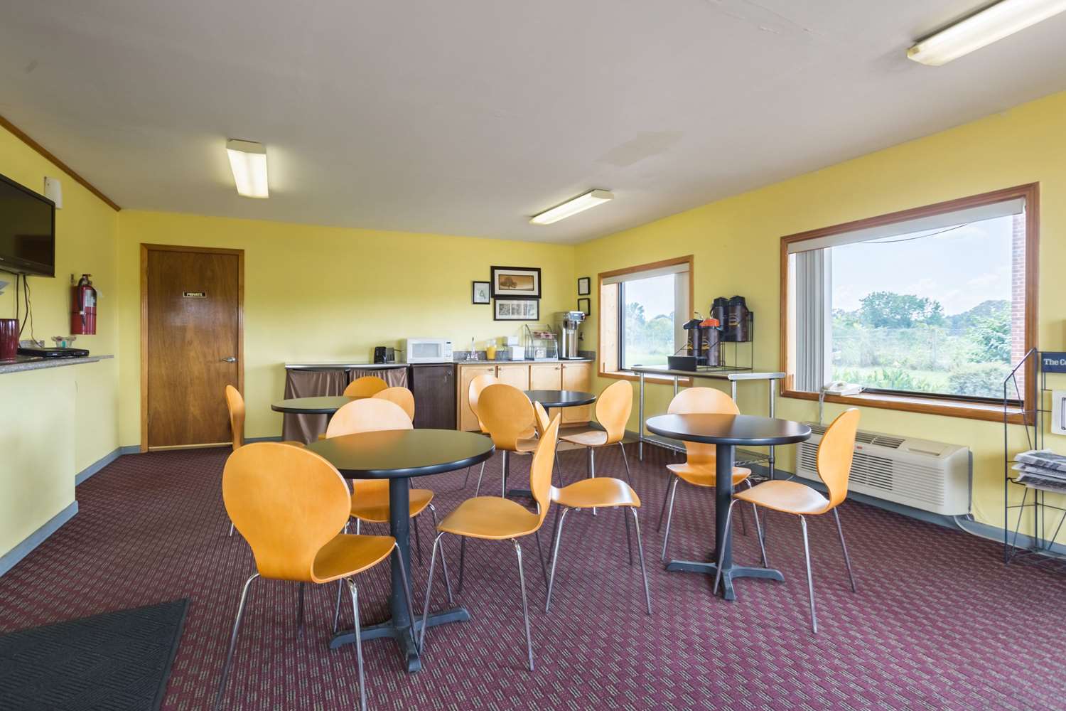 Rodeway Inn Sardis MS 16/20