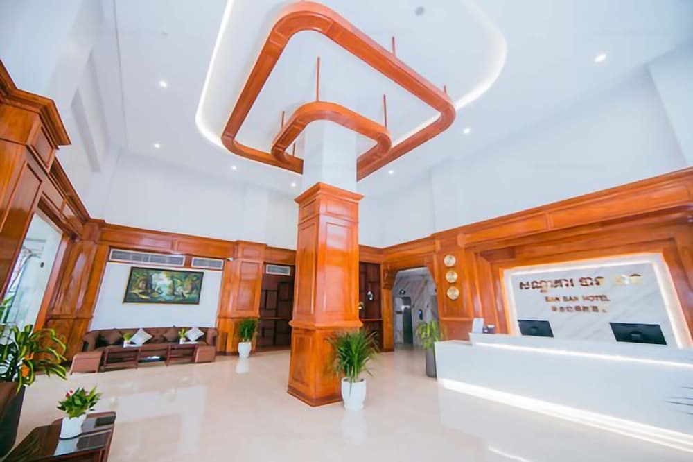 Ban Ban Hotel 4/50