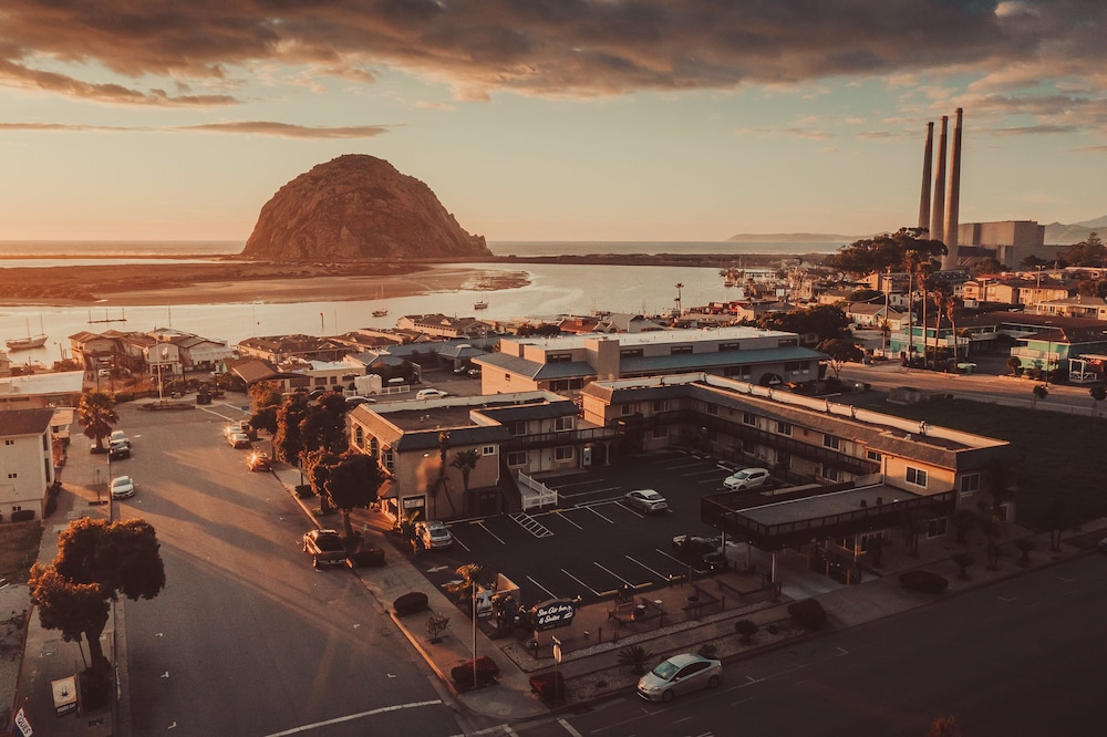 Sea Air Inn and Suites Downtown Morro Bay 39/50