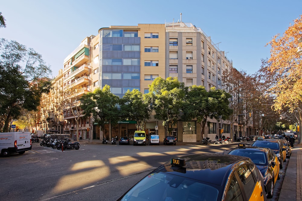 Barna House Hotel 46/50