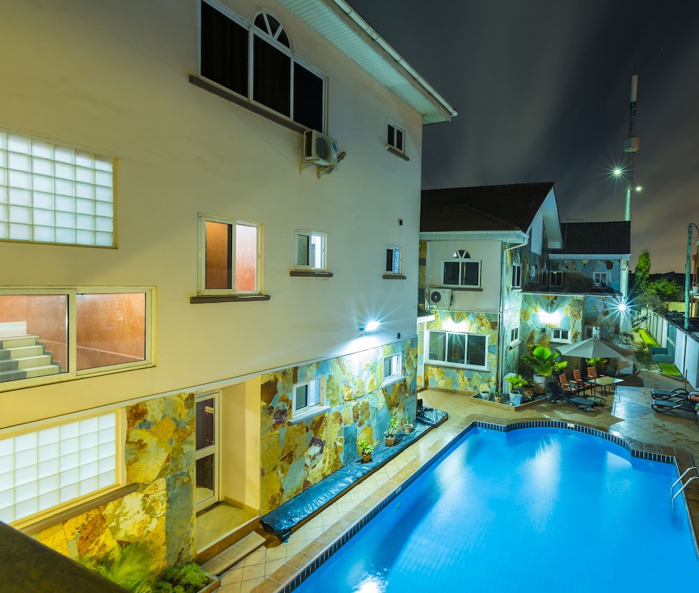 Midindi Hotel 40/61