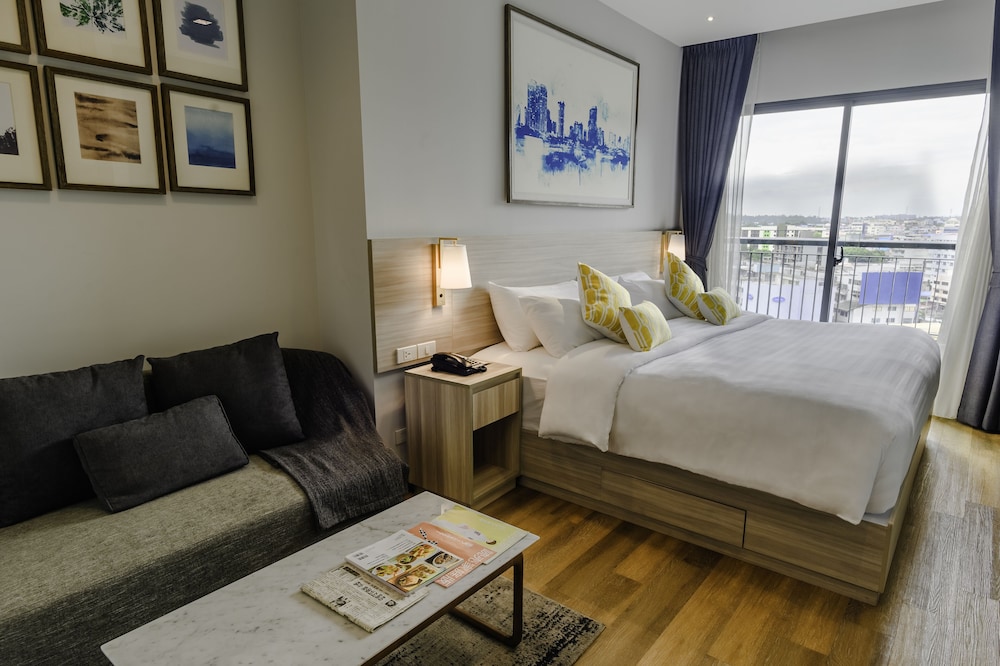 Oakwood Hotel Residence Sri Racha 18/83