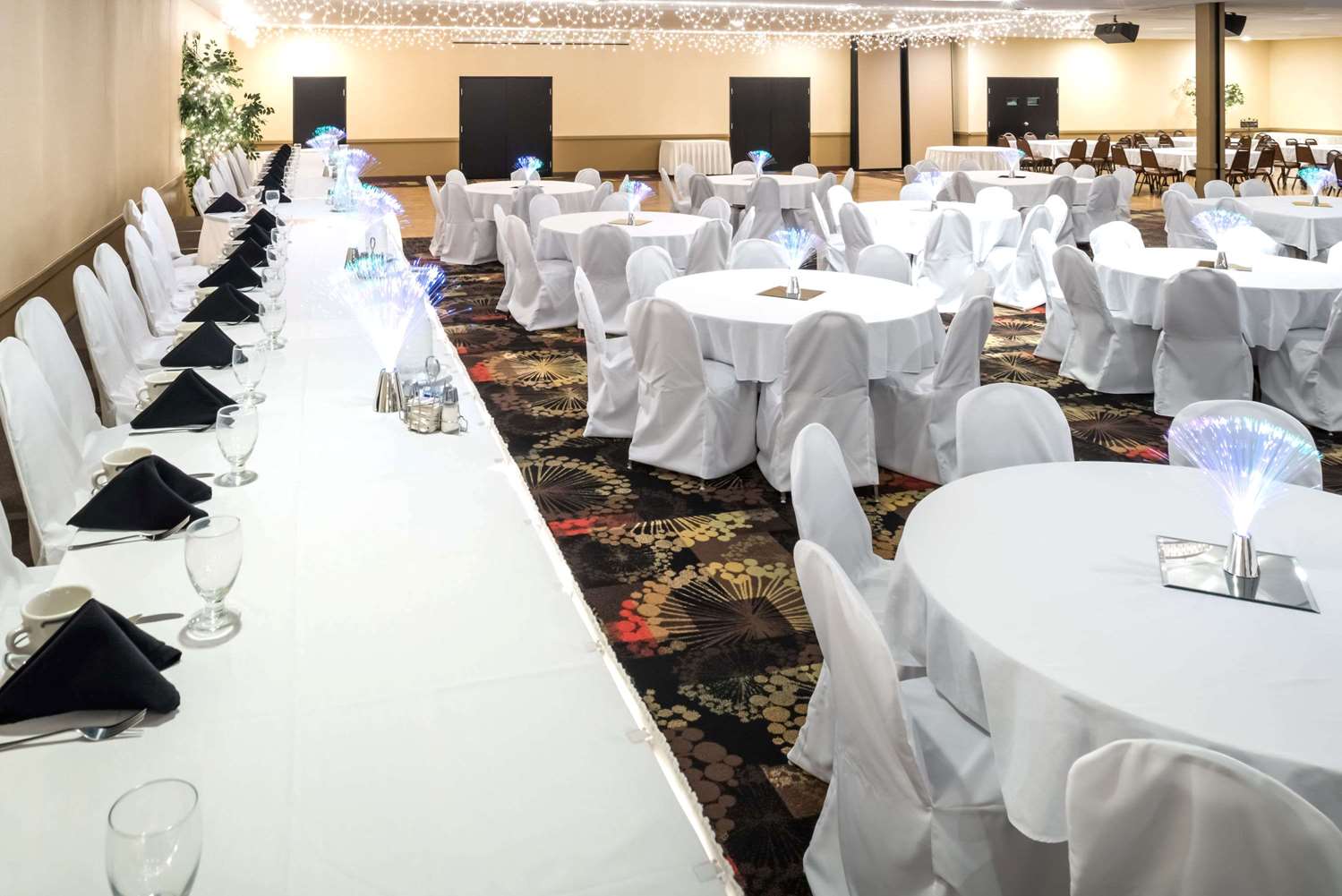 Ramada By Wyndham Grand Forks 32/40