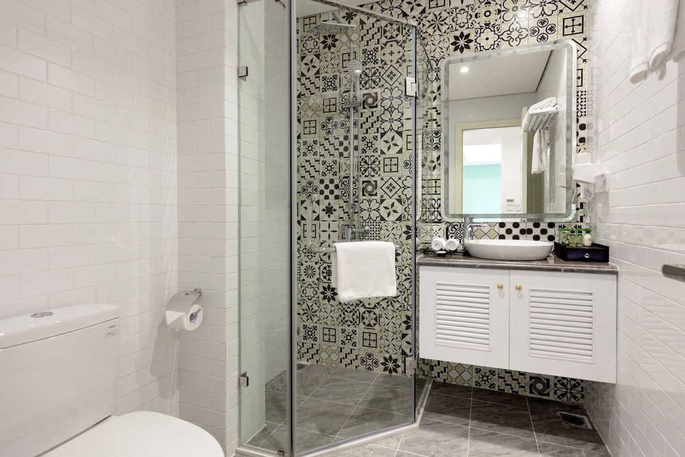 غرفة بريميوم بسرير كوين، Minasi HanoiOi Hotel 4/4