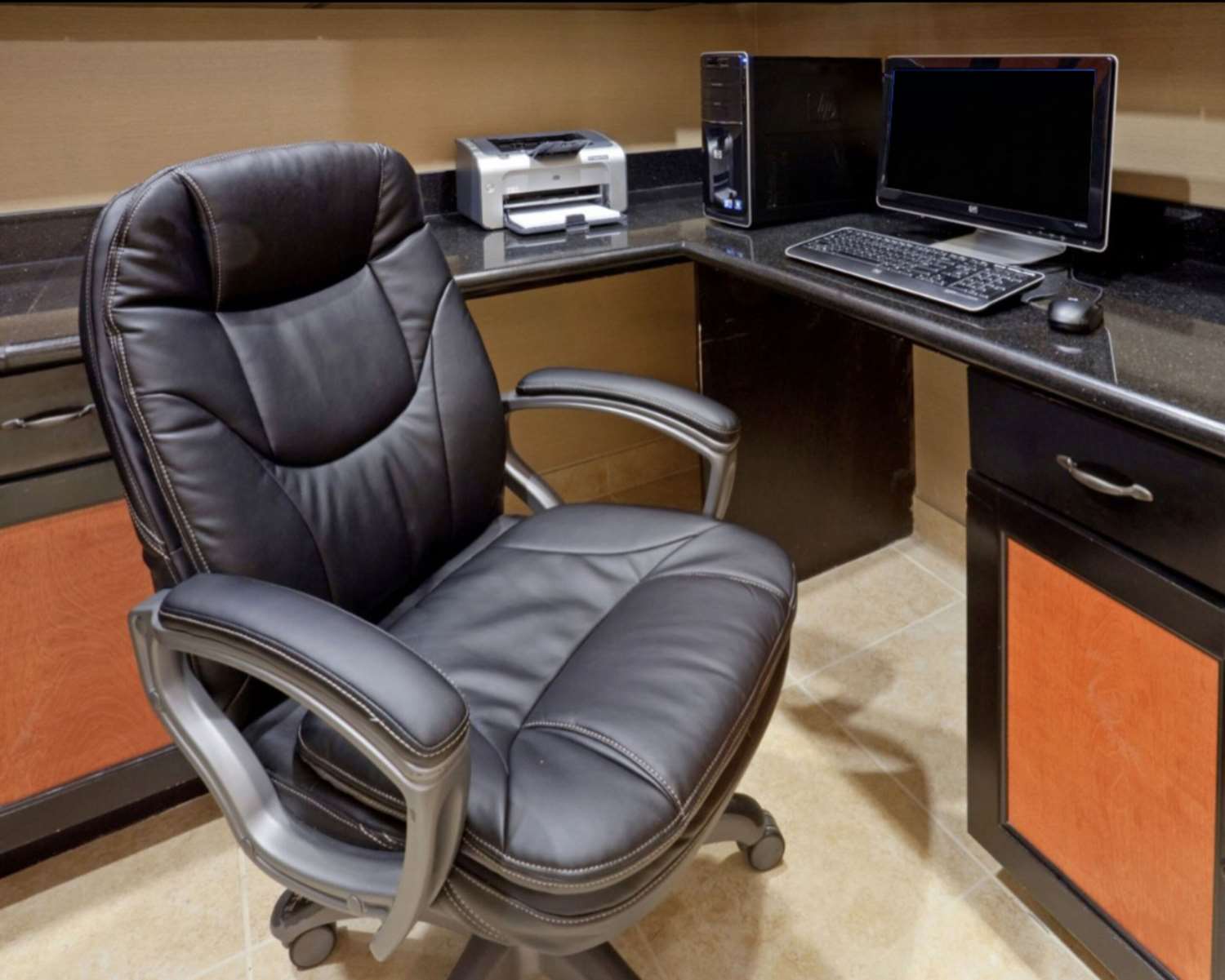 Comfort Inn & Suites Dallas Medical-Market Center 17/23