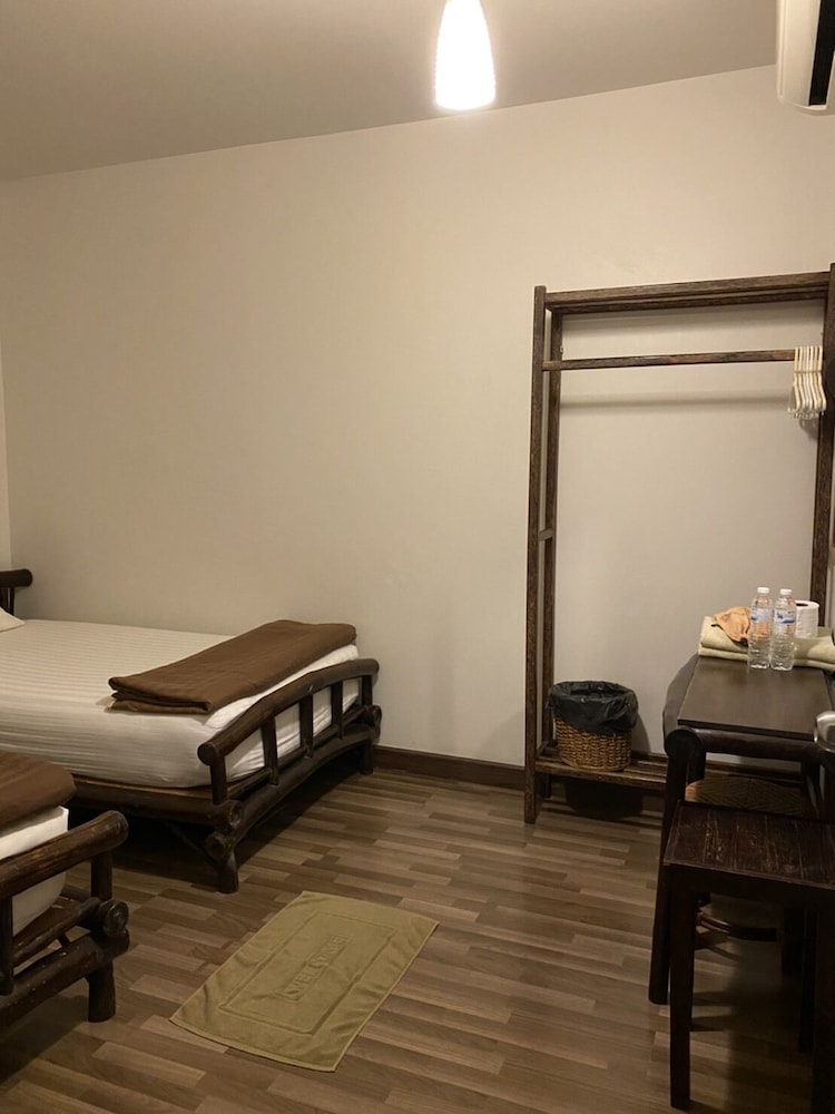 Lamphu House Bangkok 33/50